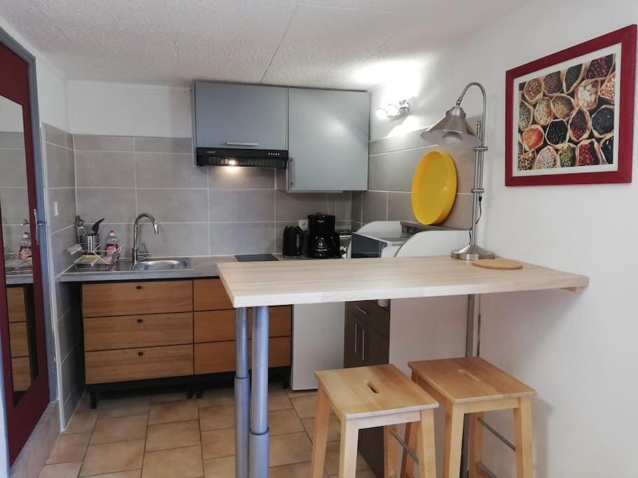 Studio 28m2 climatisé,WIFI, proche des calanques,plages La Ciotat Exterior foto